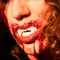 Outlet PartyDeco sp. z o.o. Vampyrtænder Hvide i Plast